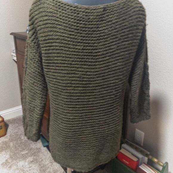 ZARA Knit Sweater   - Picture 4 of 4